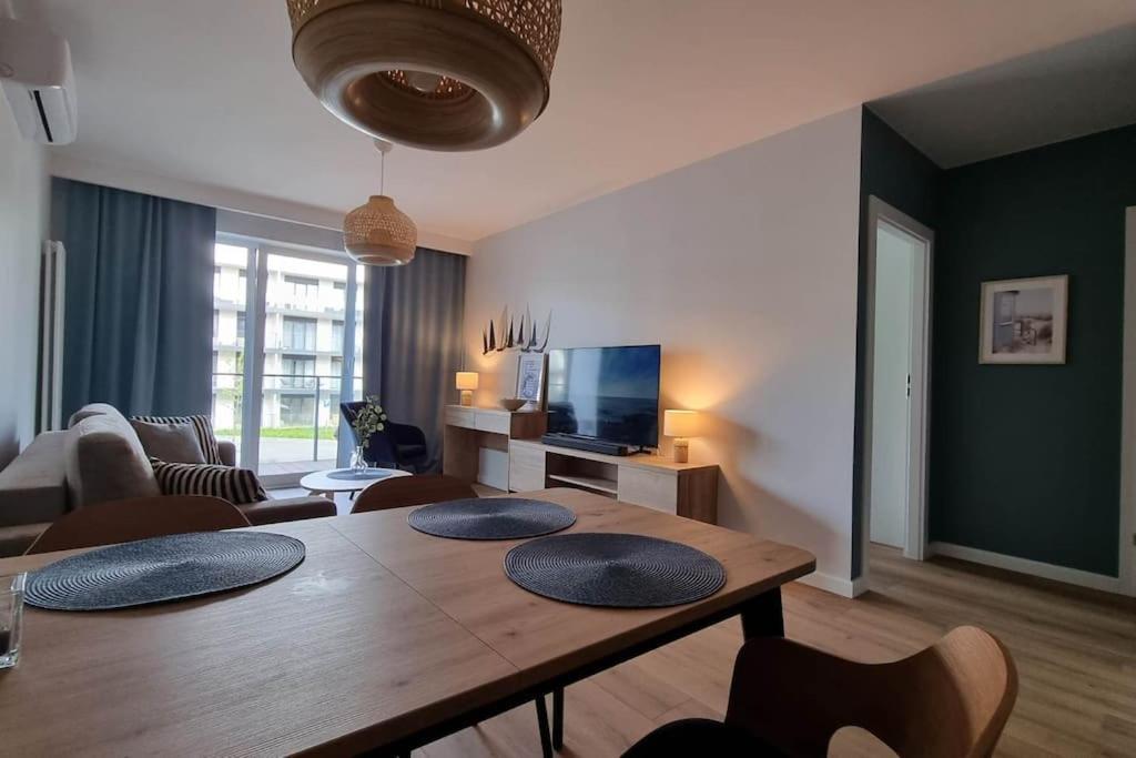 Wspanialy Apartament & Spa Nad Morzem Dziwnów Exterior foto